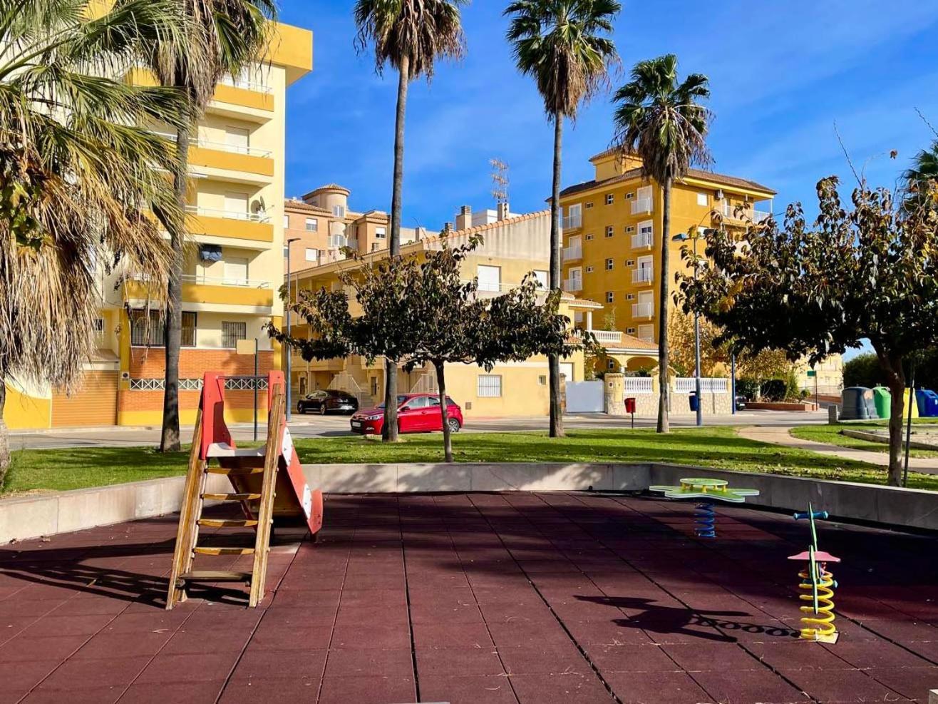 Playa De Miramar - 3 Min Walk To The Beach, Family-Friendly, Near Gandia Kültér fotó